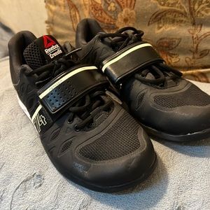 Reebok CrossFit weight trainers. Women’s size 8.5. Black.